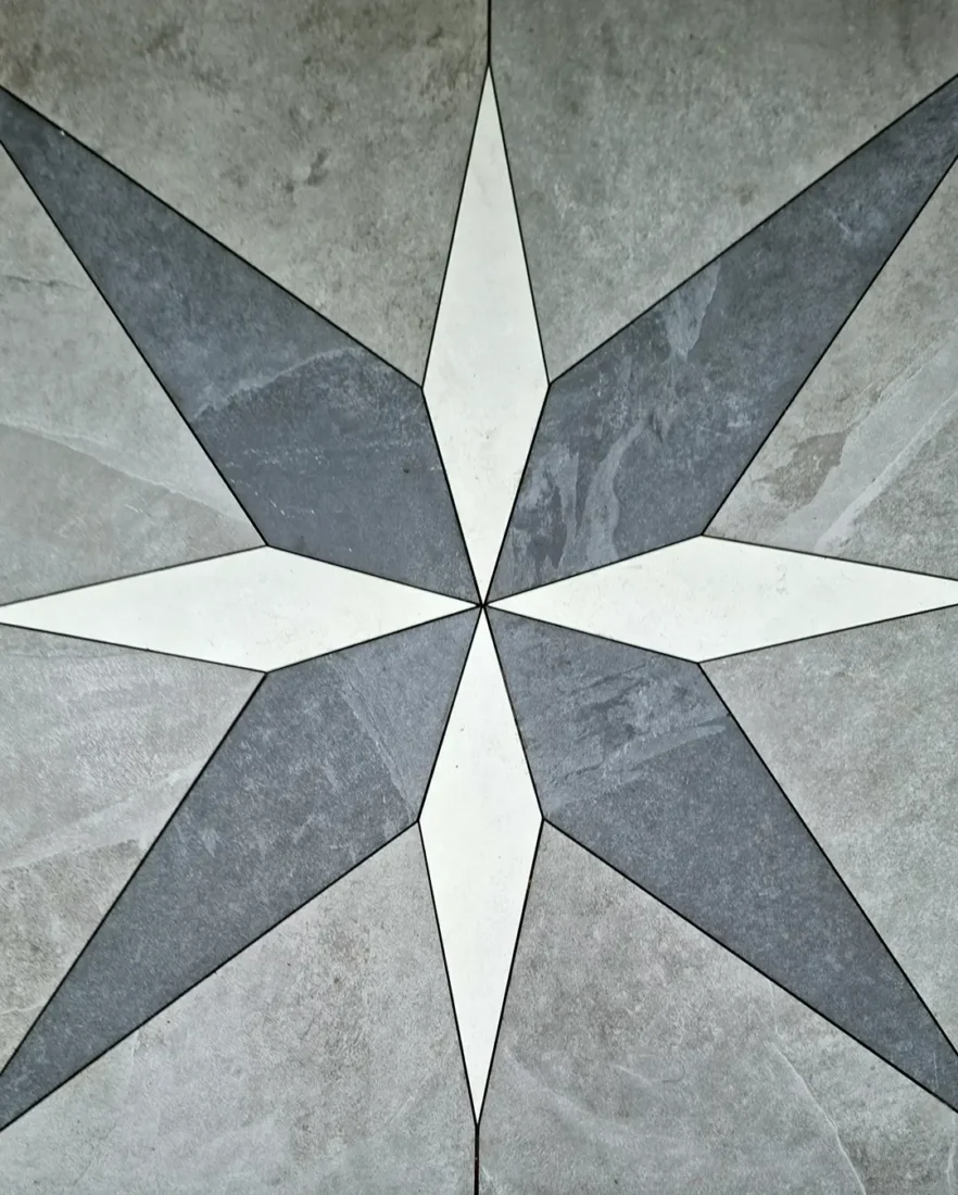 fliser på veranda og trapp ved den italienske ambassade