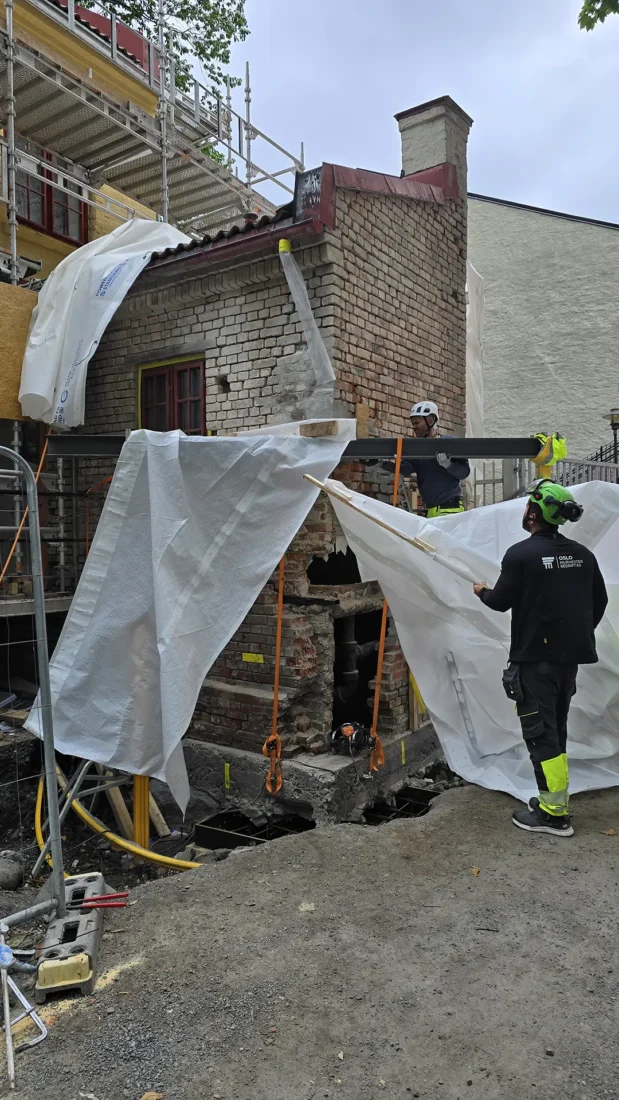 betongarbeid på fundament ved mangelsgården