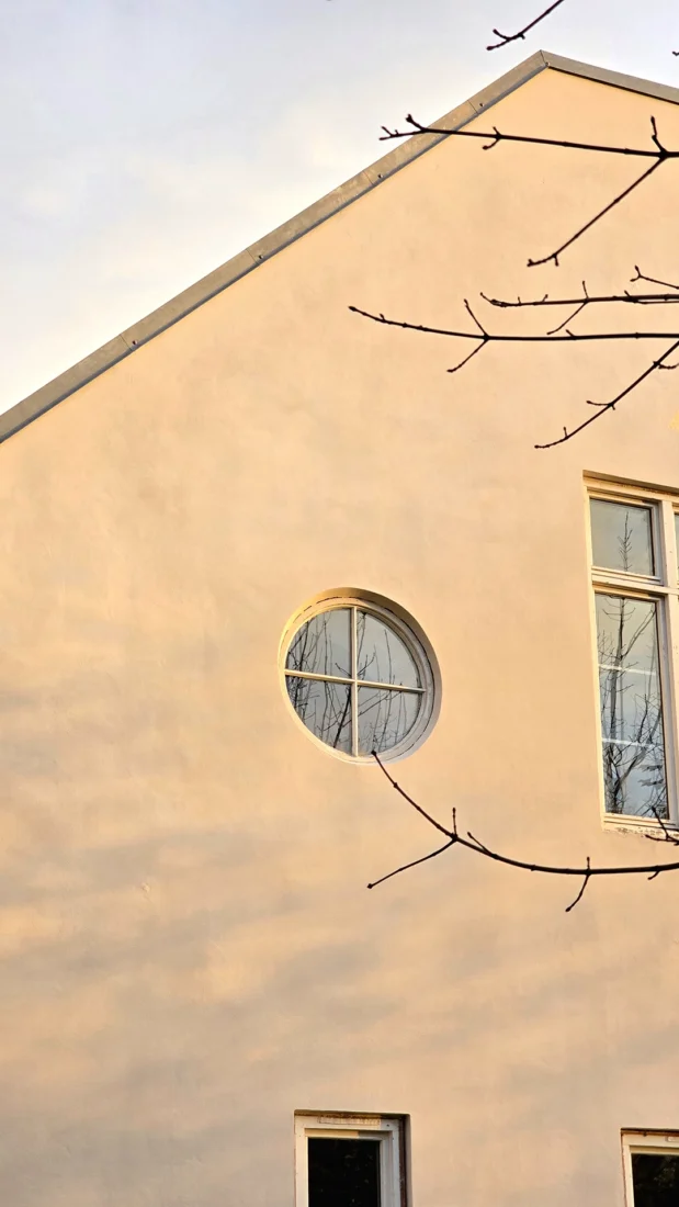 nærbilde av søndre tåsen gård