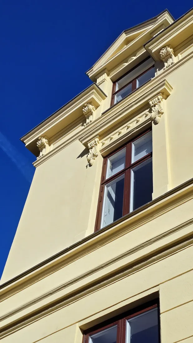 detaljer i murfasade