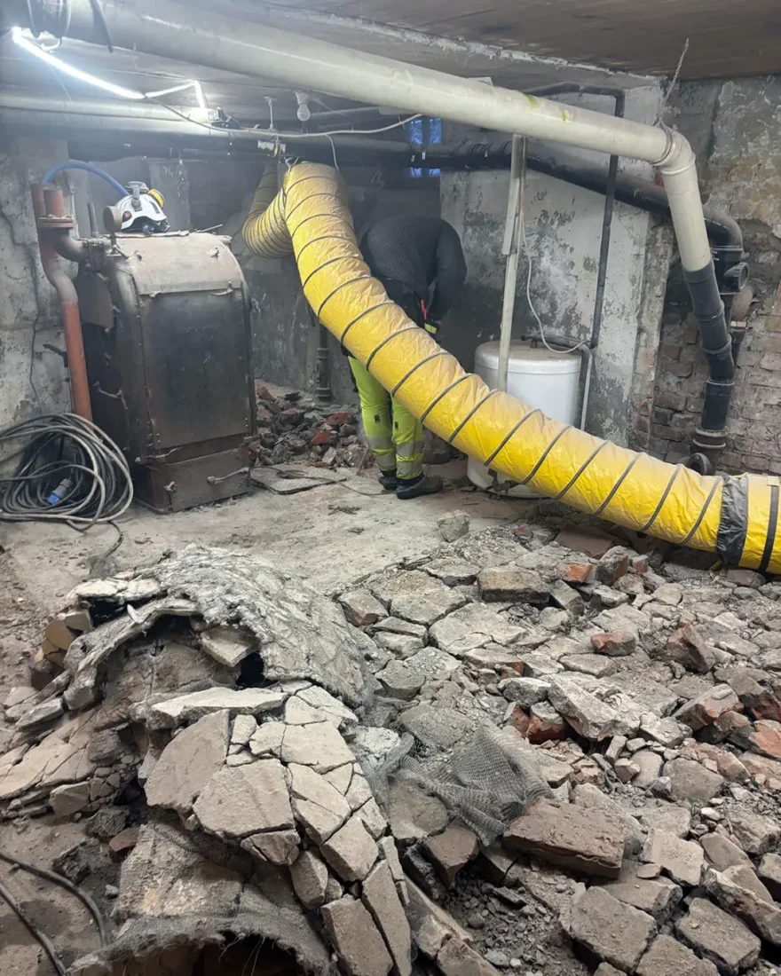 Kjeller i borettslag under  rehabilitering